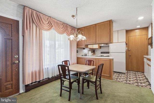 23 SHELTER LN, Levittown, PA 19055