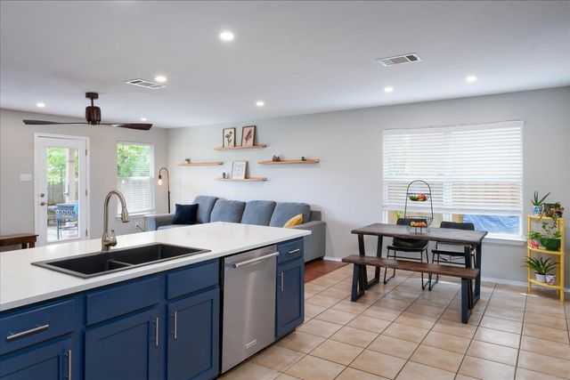103 San Jacinto DR, Kyle, TX 78640
