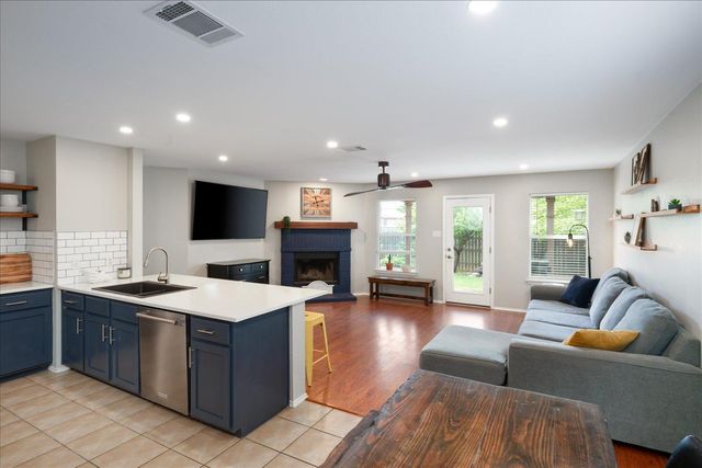 103 San Jacinto DR, Kyle, TX 78640