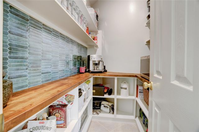 22914 Briarhorn Drive, Spring, TX 77389