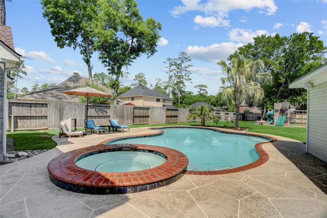 22914 Briarhorn Drive, Spring, TX 77389