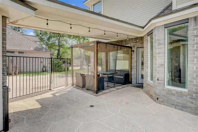 22914 Briarhorn Drive, Spring, TX 77389