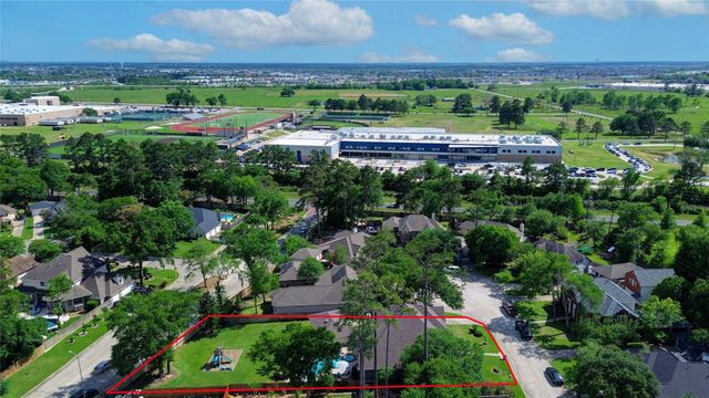 22914 Briarhorn Drive, Spring, TX 77389