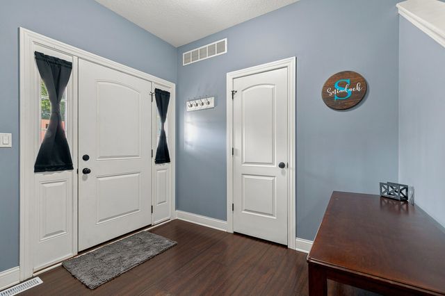 2986 16th Street Court, East Moline, IL 61244