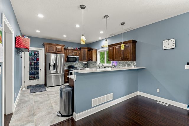 2986 16th Street Court, East Moline, IL 61244