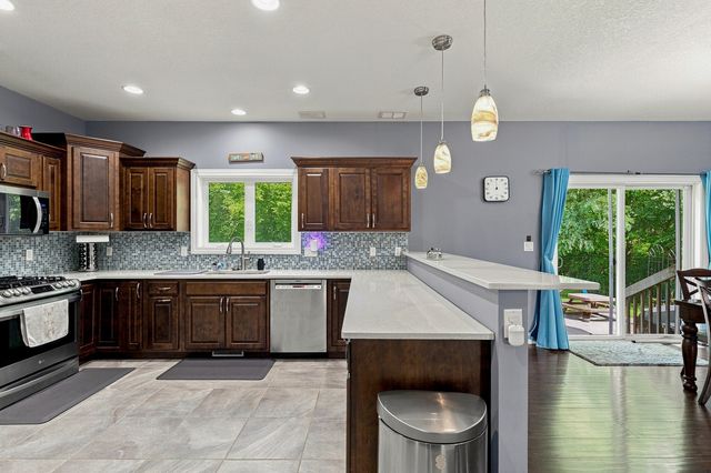2986 16th Street Court, East Moline, IL 61244