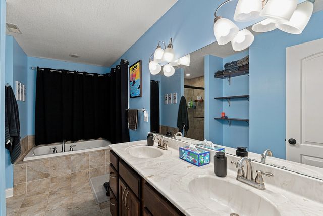 2986 16th Street Court, East Moline, IL 61244