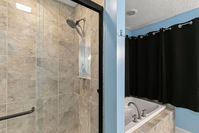 2986 16th Street Court, East Moline, IL 61244