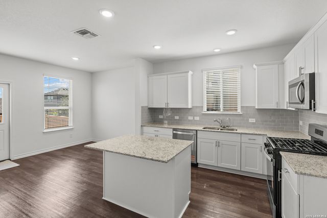 8231 SMITHERS AVENUE, San Antonio, TX 78252