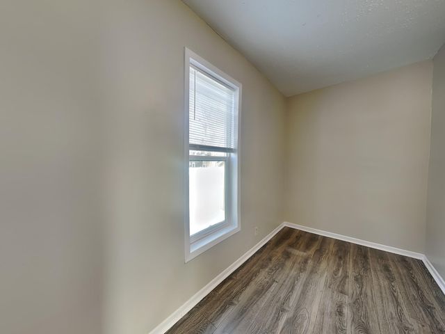 1115 19th Avenue NE, Minneapolis, MN 55418