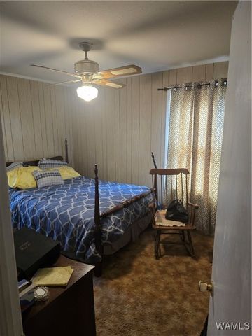 816 4th NW, Reform, AL 35481