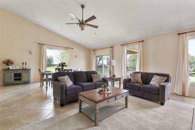 5310 Baraboo Court, Davenport, IA 52804
