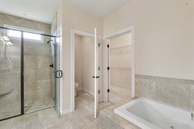 5310 Baraboo Court, Davenport, IA 52804