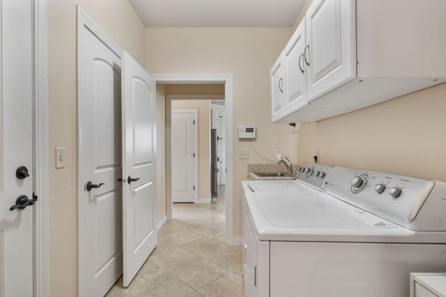 5310 Baraboo Court, Davenport, IA 52804