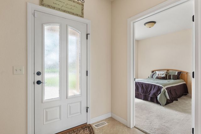 5310 Baraboo Court, Davenport, IA 52804
