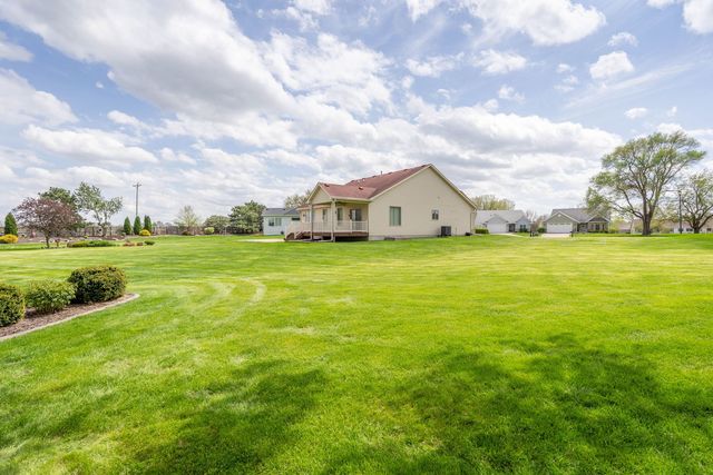 5310 Baraboo Court, Davenport, IA 52804