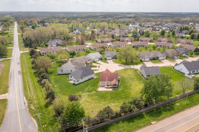 5310 Baraboo Court, Davenport, IA 52804