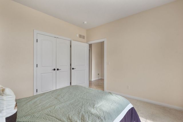 5310 Baraboo Court, Davenport, IA 52804