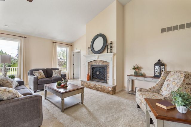 5310 Baraboo Court, Davenport, IA 52804