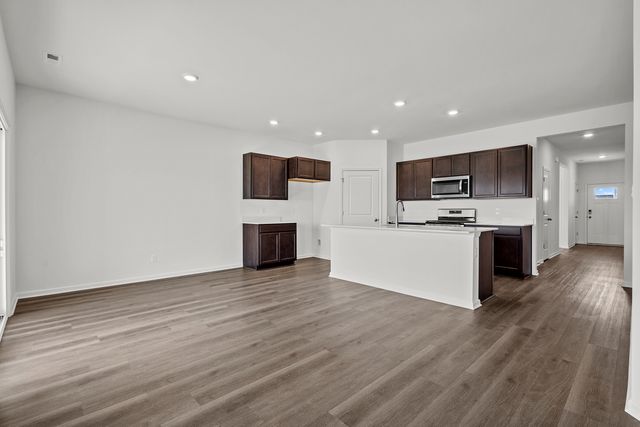 2913 Old Castle Road, Joliet, IL 60435