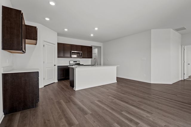 2913 Old Castle Road, Joliet, IL 60435