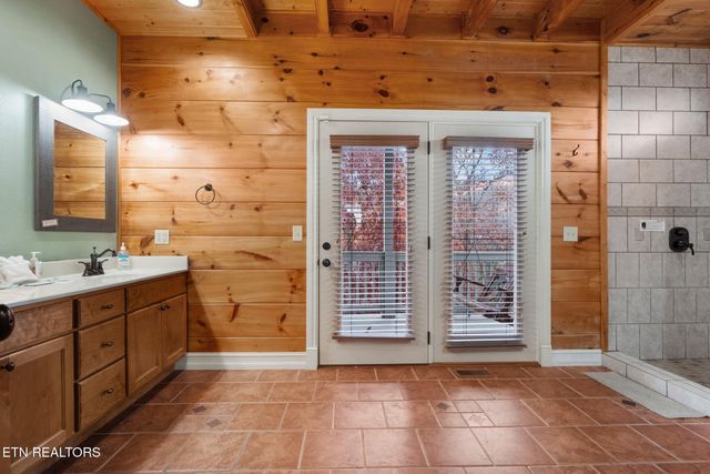 2968 Smoky Bluff Tr, Sevierville, TN 37862