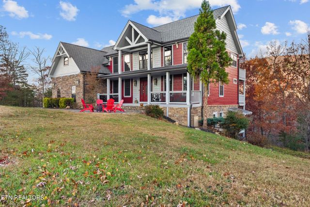 2968 Smoky Bluff Tr, Sevierville, TN 37862