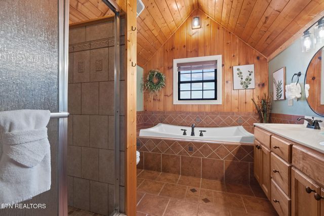 2968 Smoky Bluff Tr, Sevierville, TN 37862