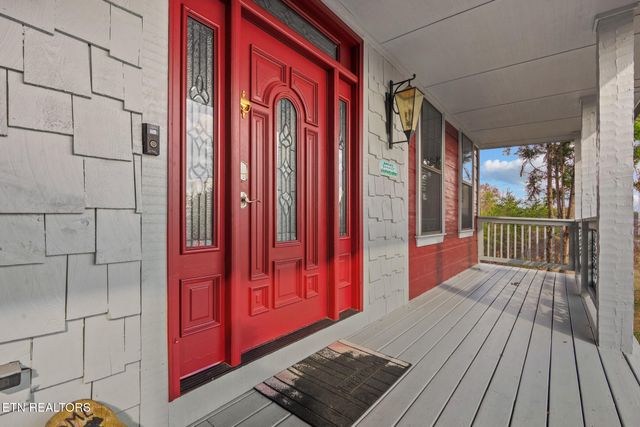 2968 Smoky Bluff Tr, Sevierville, TN 37862