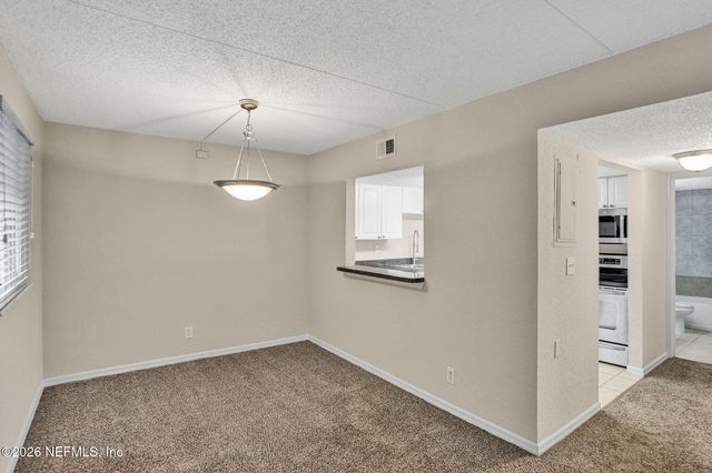 355 MONUMENT Road 12 A1, Jacksonville, FL 32225