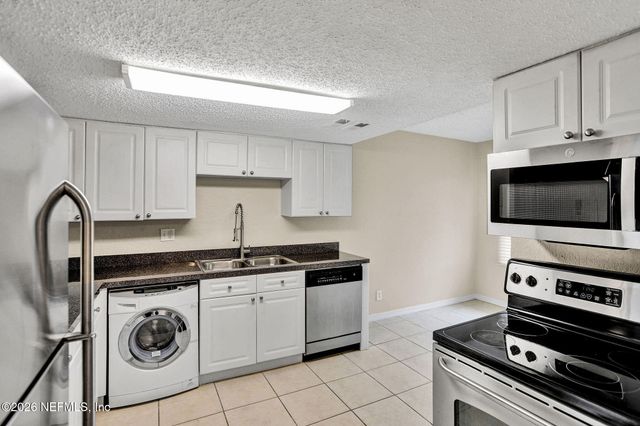 355 MONUMENT Road 12 A1, Jacksonville, FL 32225