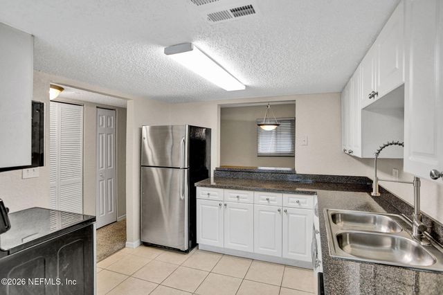 355 MONUMENT Road 12 A1, Jacksonville, FL 32225