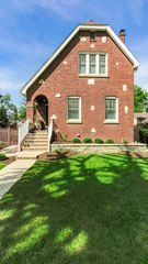 3842 Woodside Avenue, Brookfield, IL 60513