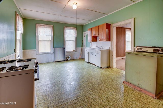 12 Cady Street, Johnstown, NY 12095