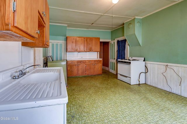 12 Cady Street, Johnstown, NY 12095