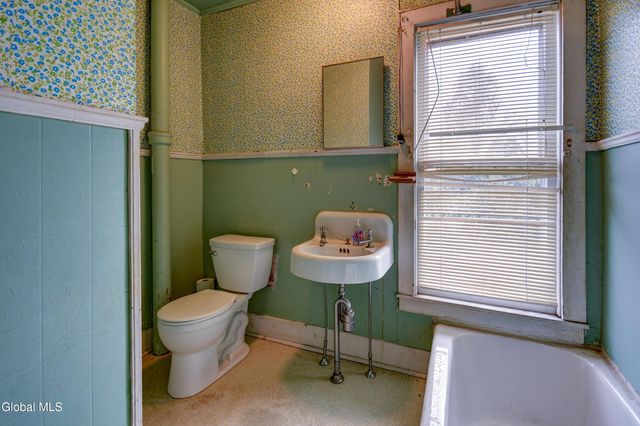 12 Cady Street, Johnstown, NY 12095