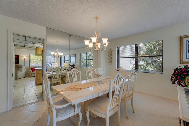 372 Golfview Road 403, North Palm Beach, FL 33408