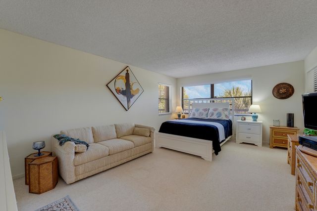 372 Golfview Road 403, North Palm Beach, FL 33408