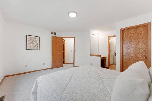 14220 Davenport Path, Rosemount, MN 55068