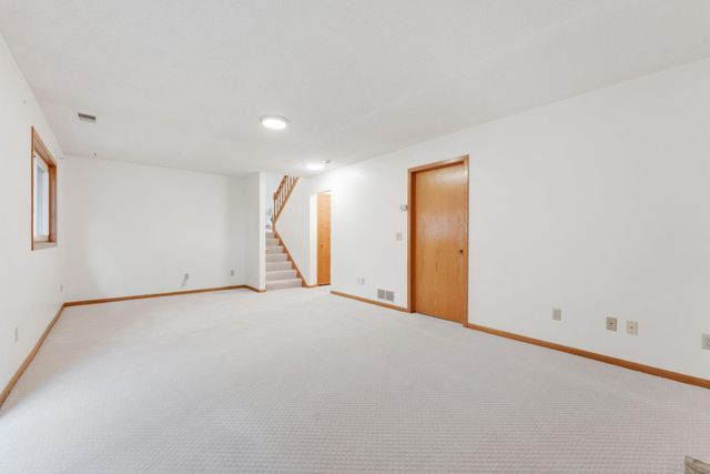 14220 Davenport Path, Rosemount, MN 55068