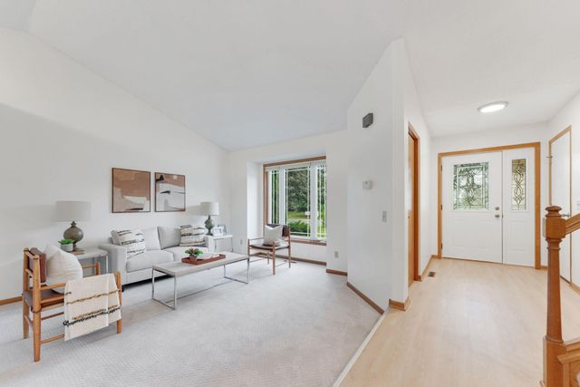 14220 Davenport Path, Rosemount, MN 55068