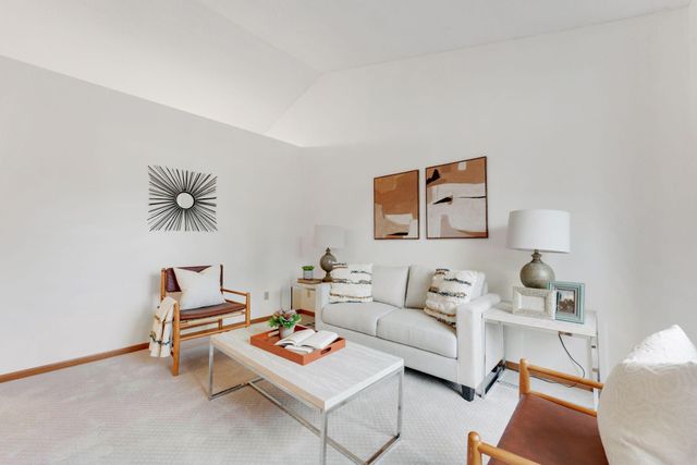 14220 Davenport Path, Rosemount, MN 55068