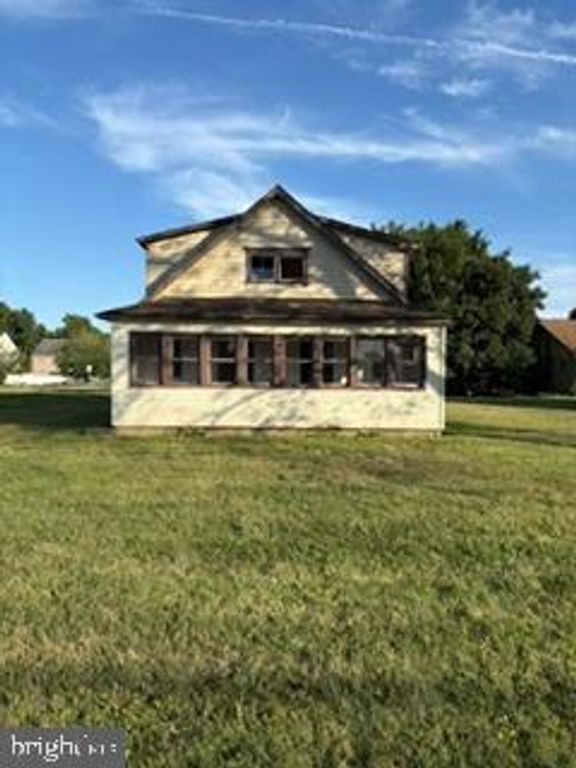 1127 FROSTY HOLLOW RD, Levittown, PA 19047