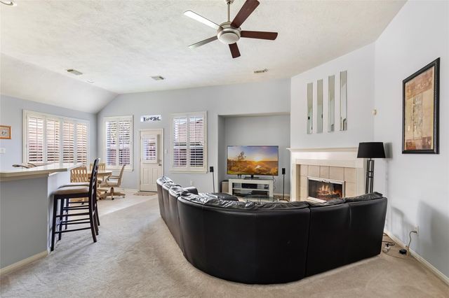 26924 Manor Falls Drive, Kingwood, TX 77339