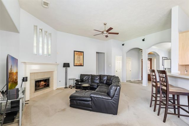 26924 Manor Falls Drive, Kingwood, TX 77339