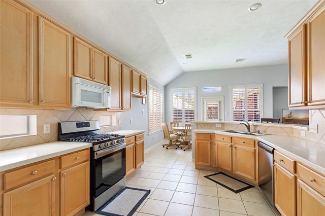 26924 Manor Falls Drive, Kingwood, TX 77339