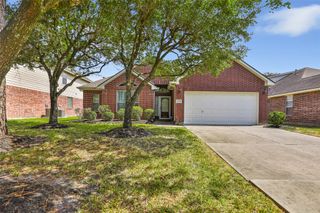 26924 Manor Falls Drive, Kingwood, TX 77339