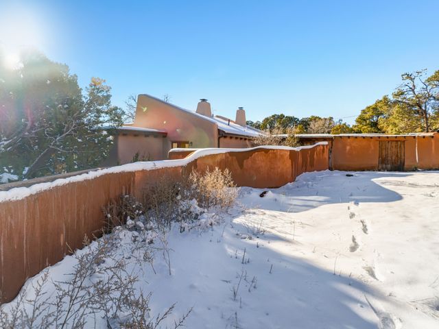 32 Timberwick Road, Santa Fe, NM 87508