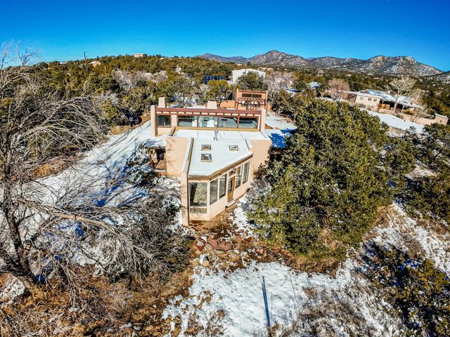 32 Timberwick Road, Santa Fe, NM 87508