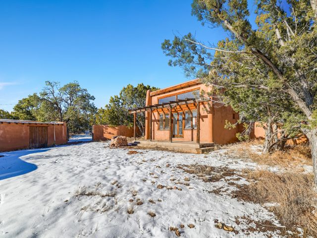 32 Timberwick Road, Santa Fe, NM 87508